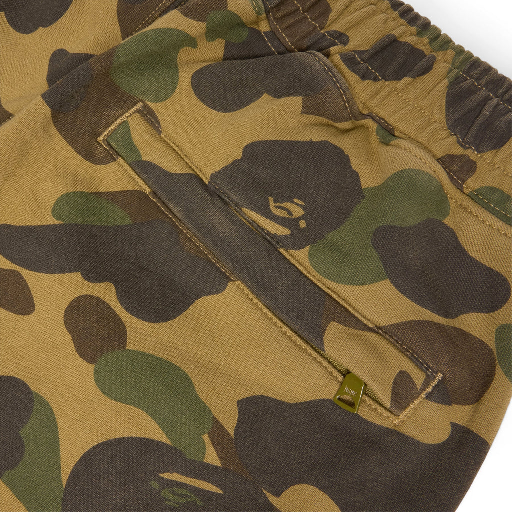 A Bathing Ape 1ST Camo One Point Relaxed Fit Sweat Pants (Green) Trousers