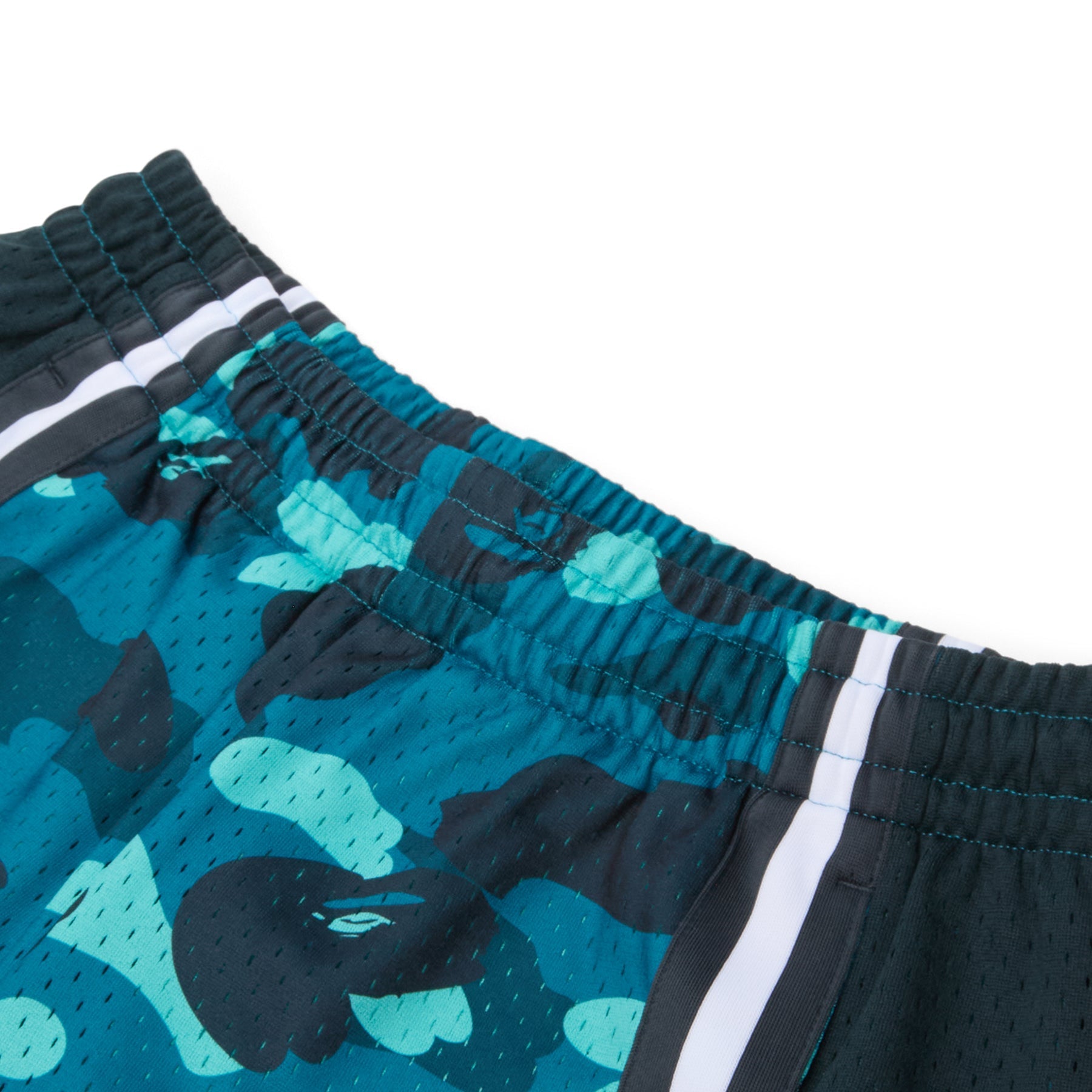 A Bathing Ape Color Camo Mesh Relaxed Fit Shorts M (Green) Trousers