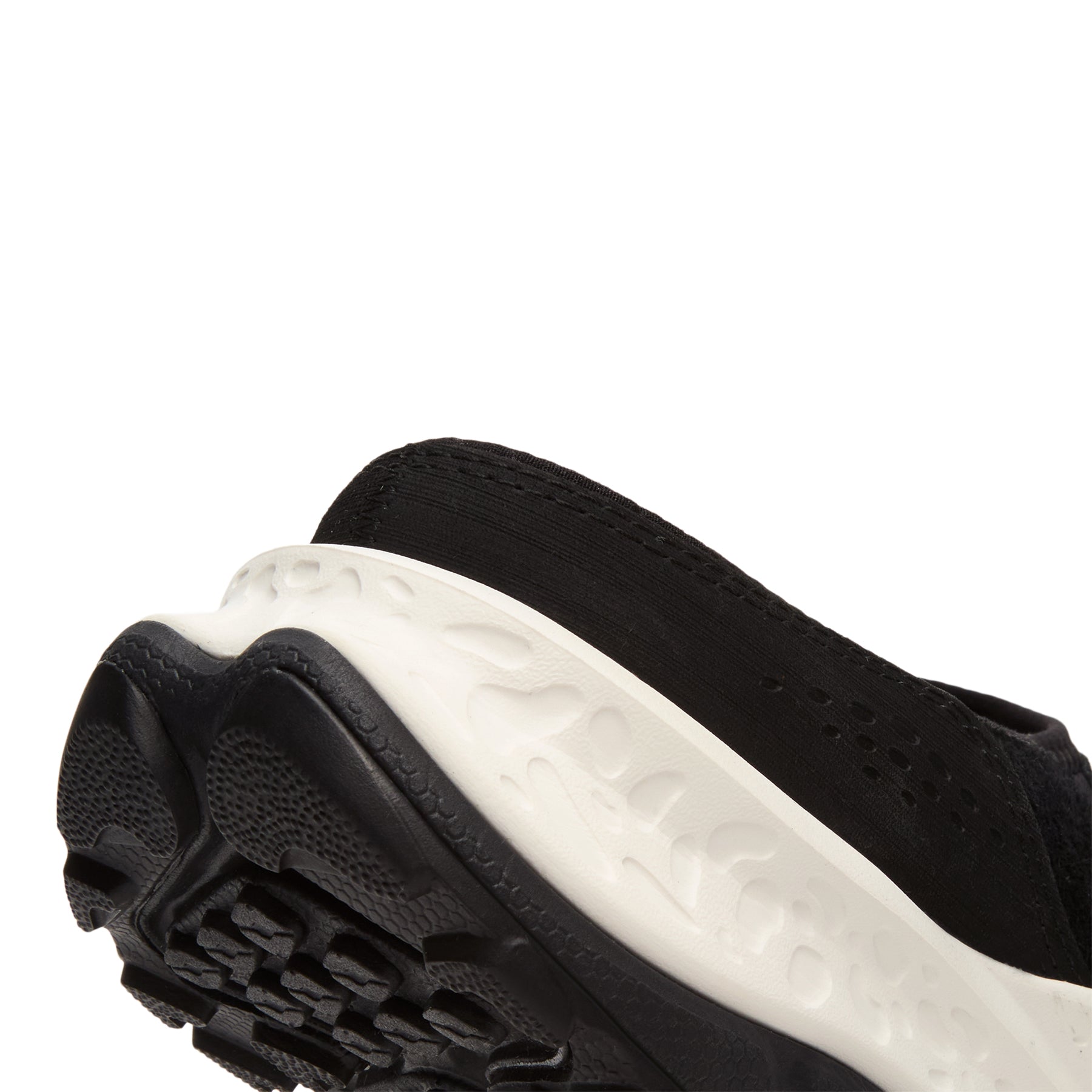 hoka-u-ora-primo-ext-black-frost  Footwear