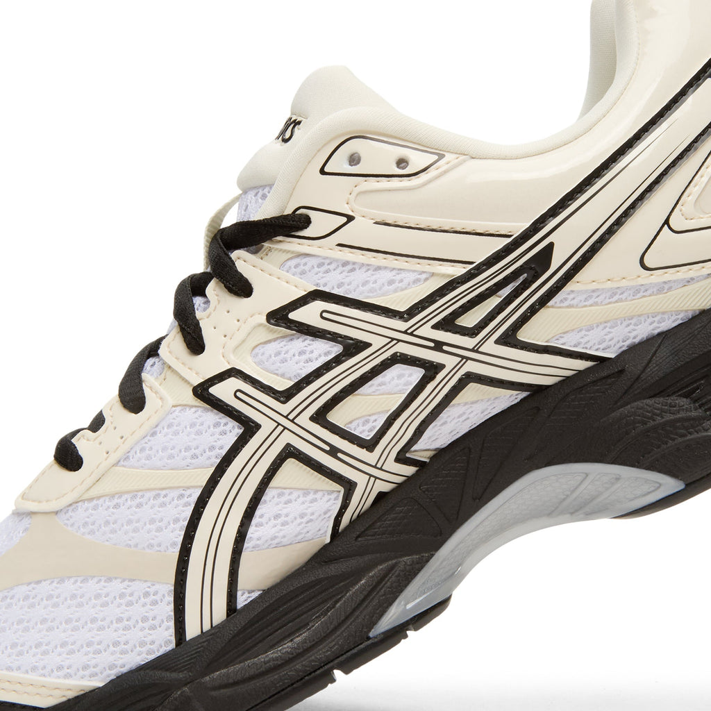 asics-gel-cumulus-16-white-cream  Footwear