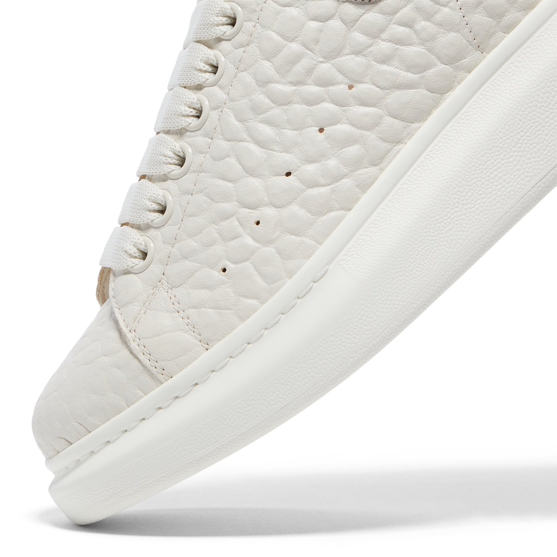 alexander-mcqueen-oversized-sneaker-808173whaeg-9184-off-wh-patcho-off-wh  Footwear