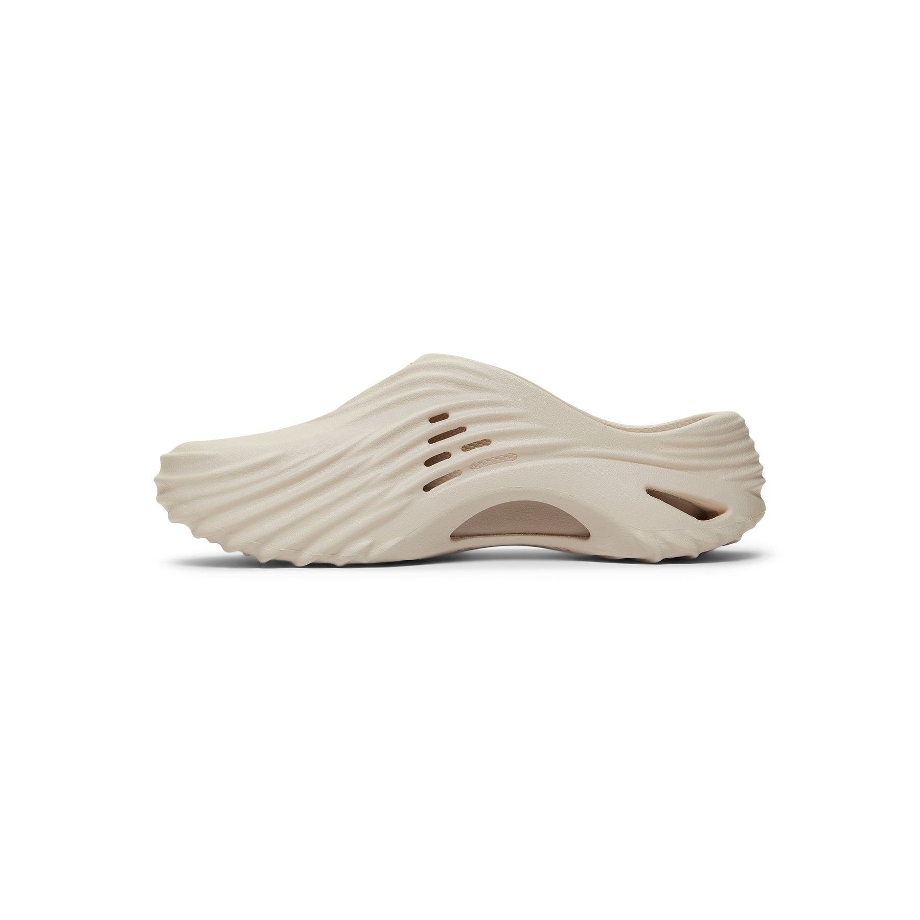 crocs-echo-wave-210521-0ll-almond-tint  Footwear
