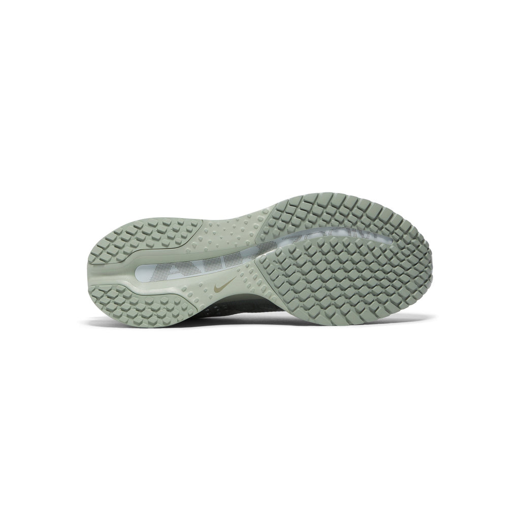 nike-pegasus-premium-hq2592-300-jade-horizon-light-army-jade-horizon  Footwear