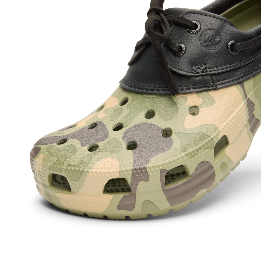 crocs-classic-duck-camo-boat-shoe-black-cargo  Footwear