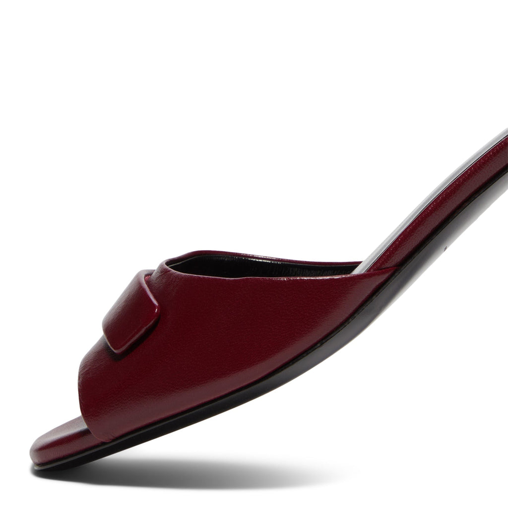 jude-taina-ss25ho012rd002ll001-bordeaux-leather  Footwear