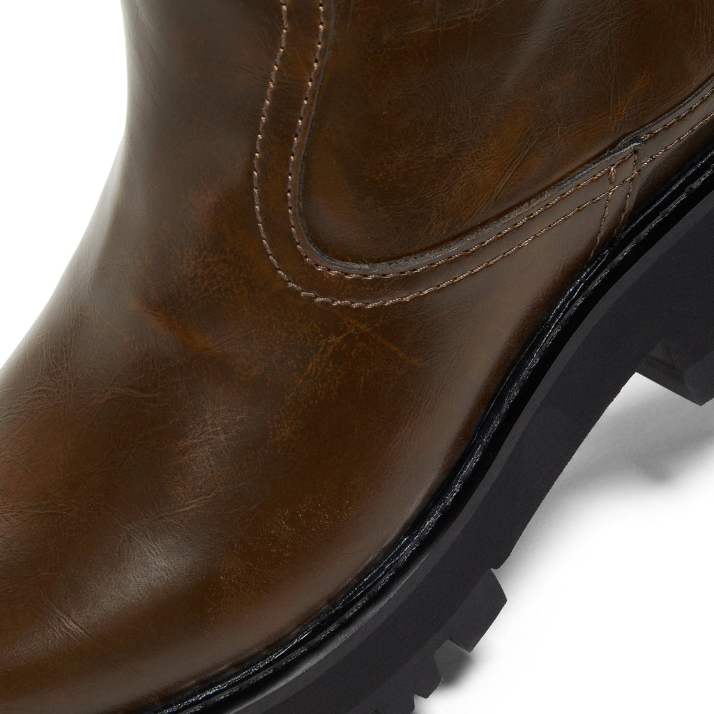 ganni-studs-low-boot-crinkle-oleatex-s3024-826-dark-olive  Footwear