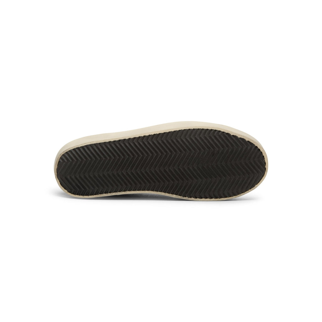 golden-goose-hi-star-leather-upper-laminated-star-black-silver  Footwear