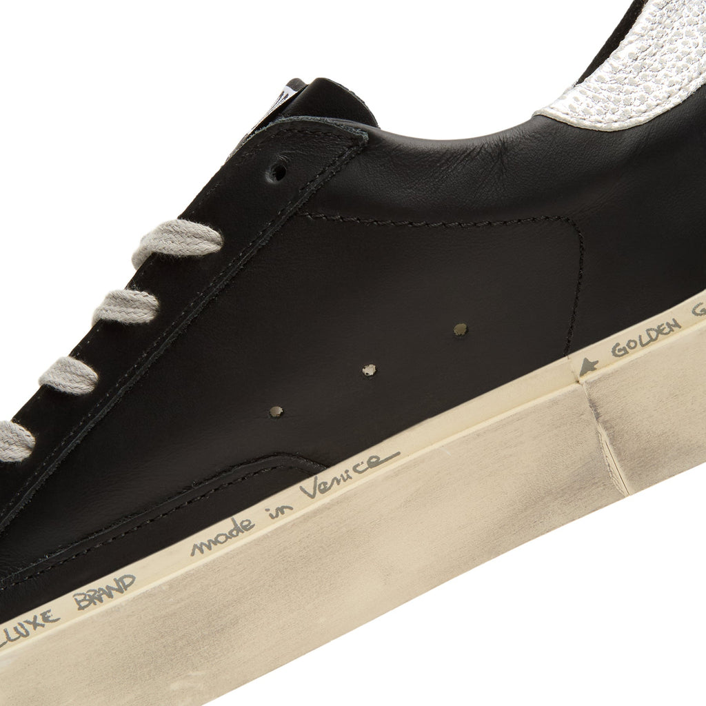 golden-goose-hi-star-leather-upper-laminated-star-black-silver  Footwear