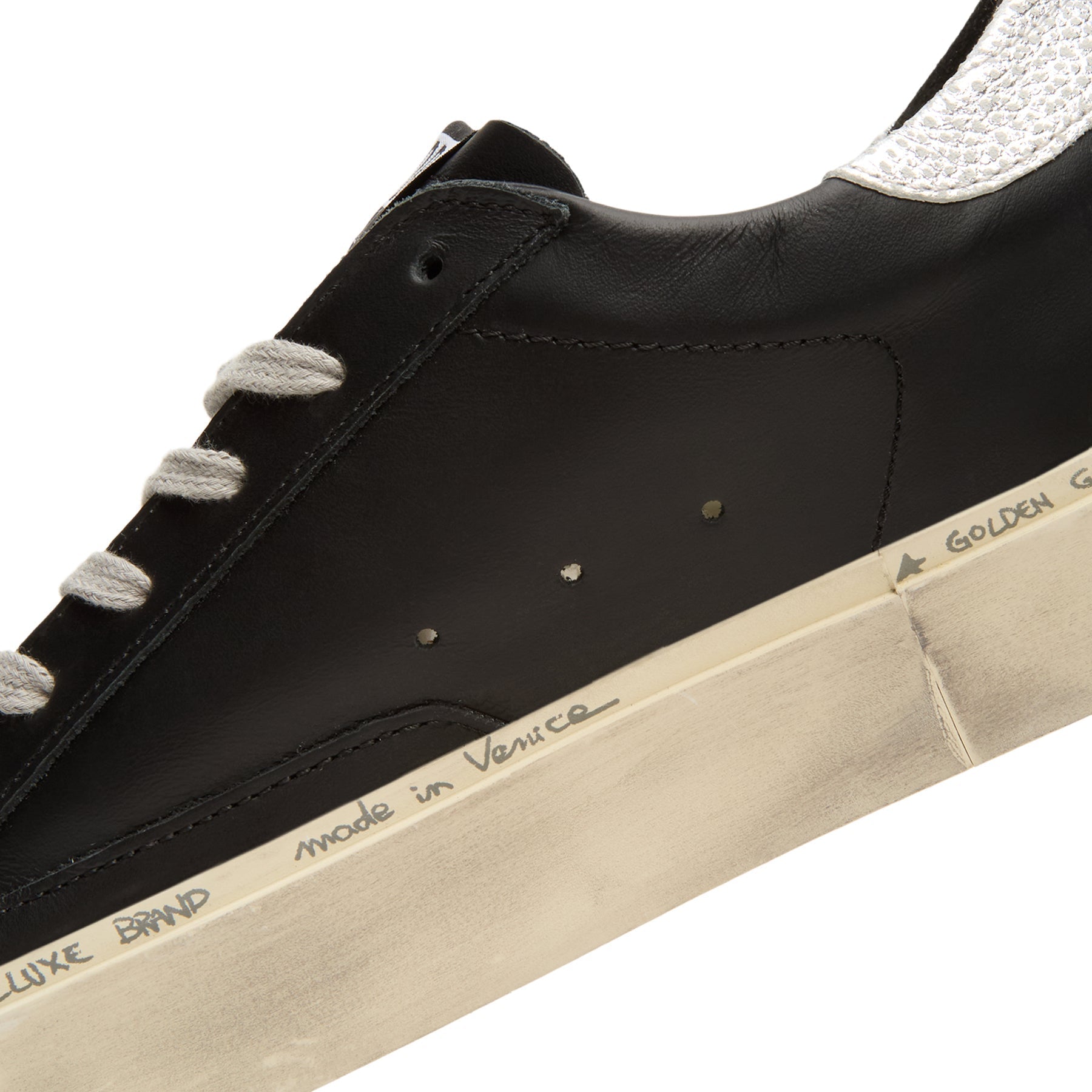 golden-goose-hi-star-leather-upper-laminated-star-black-silver  Footwear