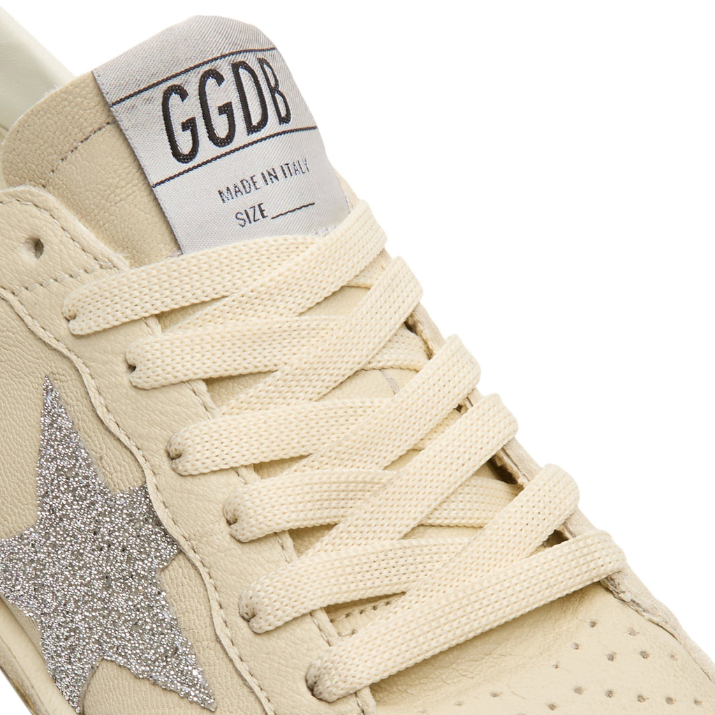 golden-goose-ballstar-nappa-upper-toe-and-spur-cream-crystal  Footwear