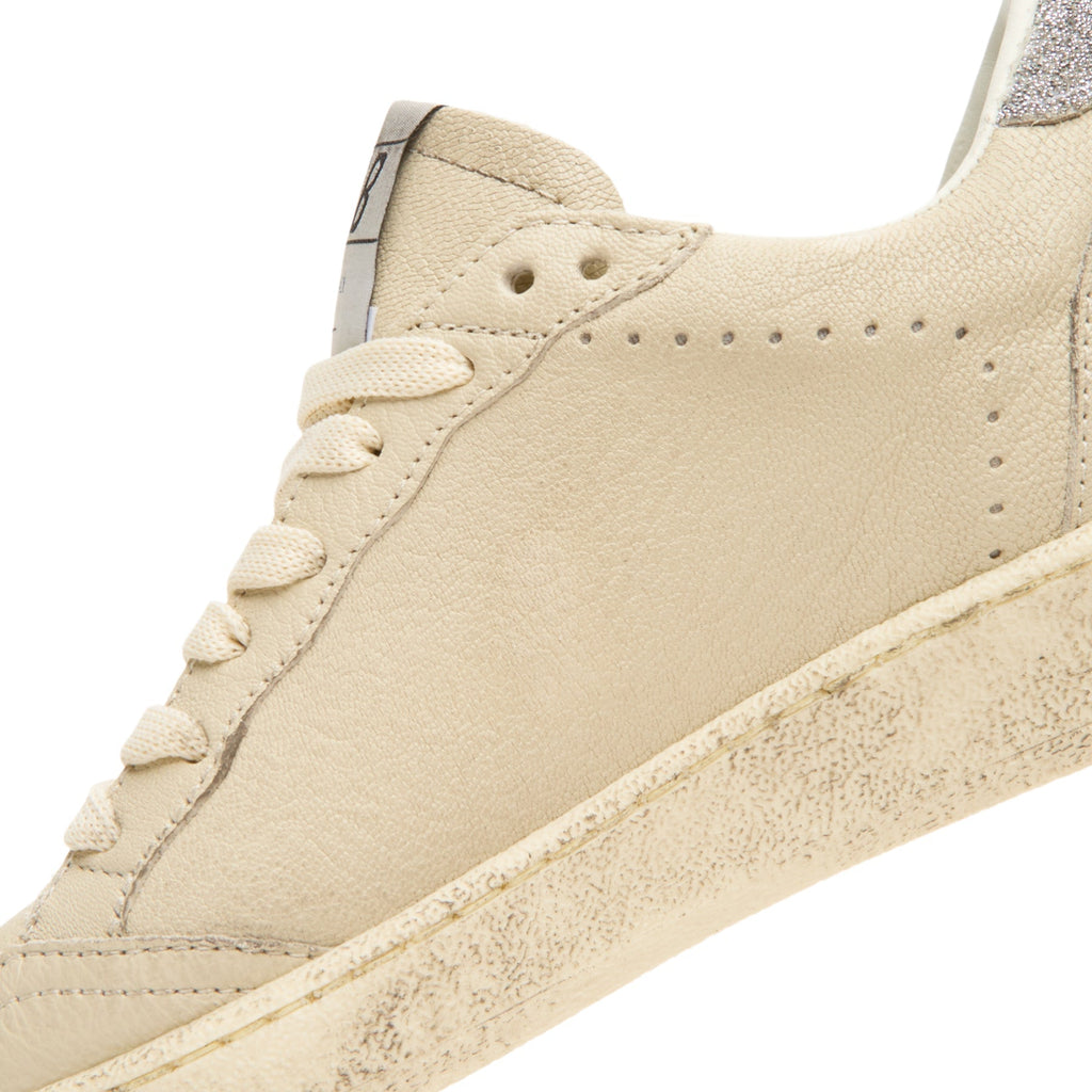 golden-goose-ballstar-nappa-upper-toe-and-spur-cream-crystal  Footwear
