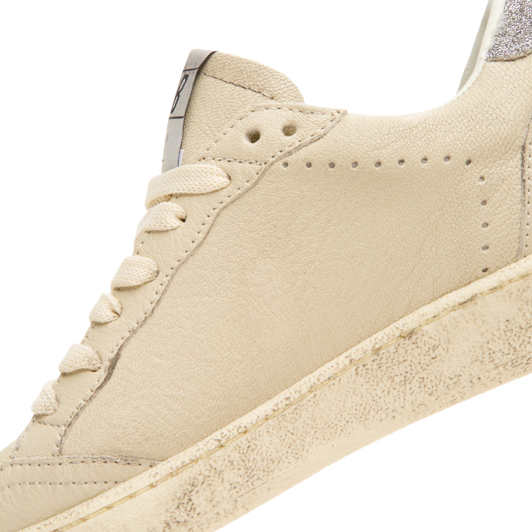 golden-goose-ballstar-nappa-upper-toe-and-spur-cream-crystal  Footwear