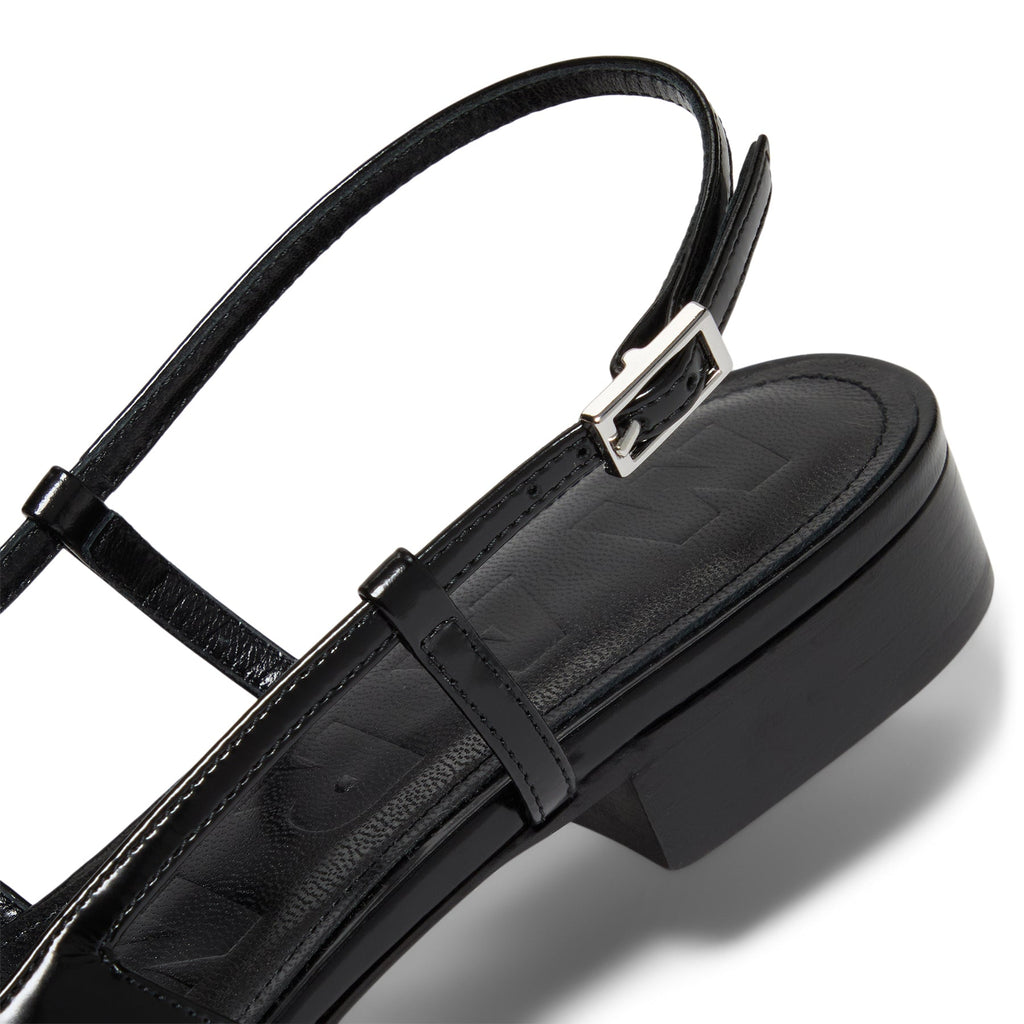 marni-w-sandal-sams029301-p7403-00n99-black  Footwear
