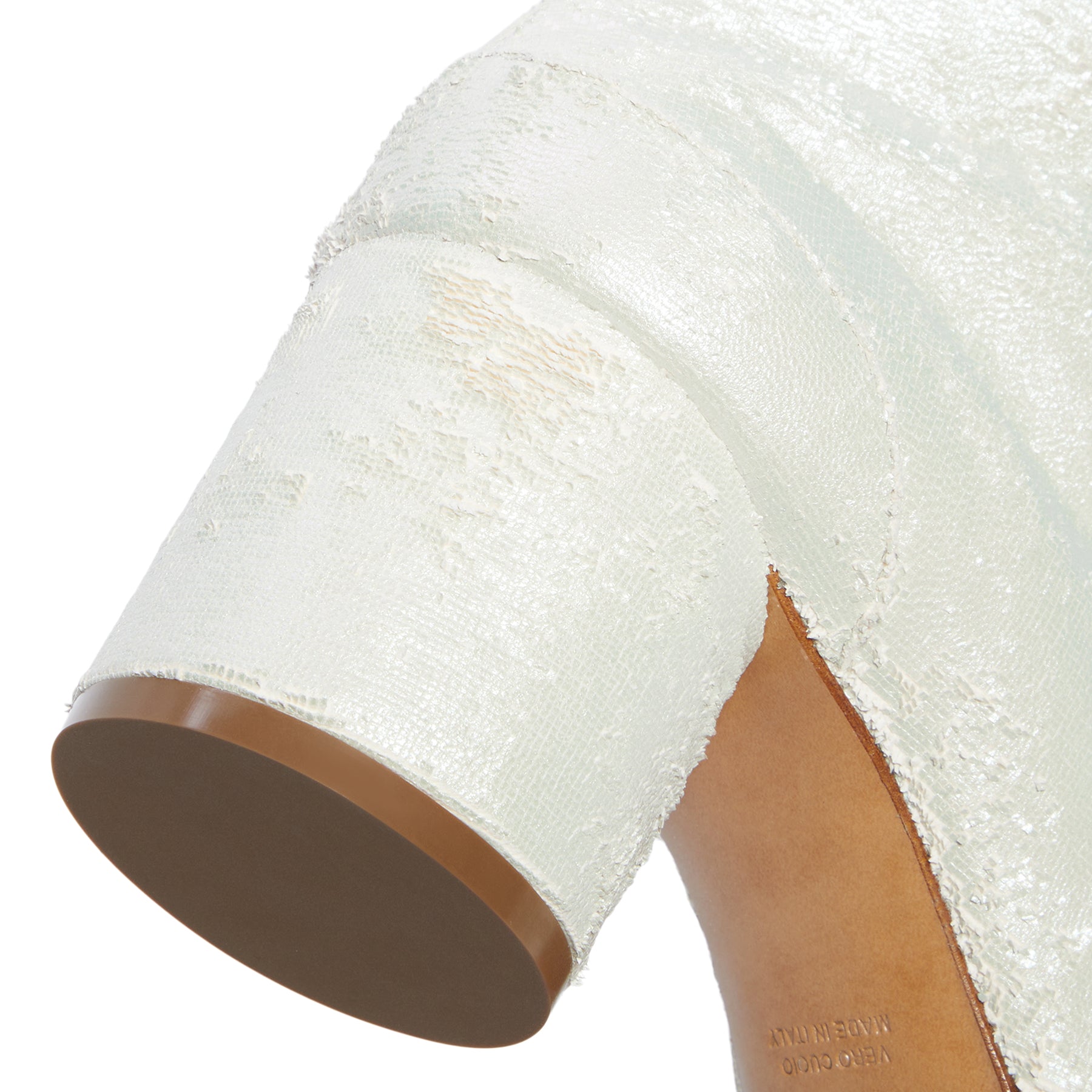 maison-margiela-tabi-ankle-boots-h60-s58wu0246-p8159-ha740-white-pearly  Footwear