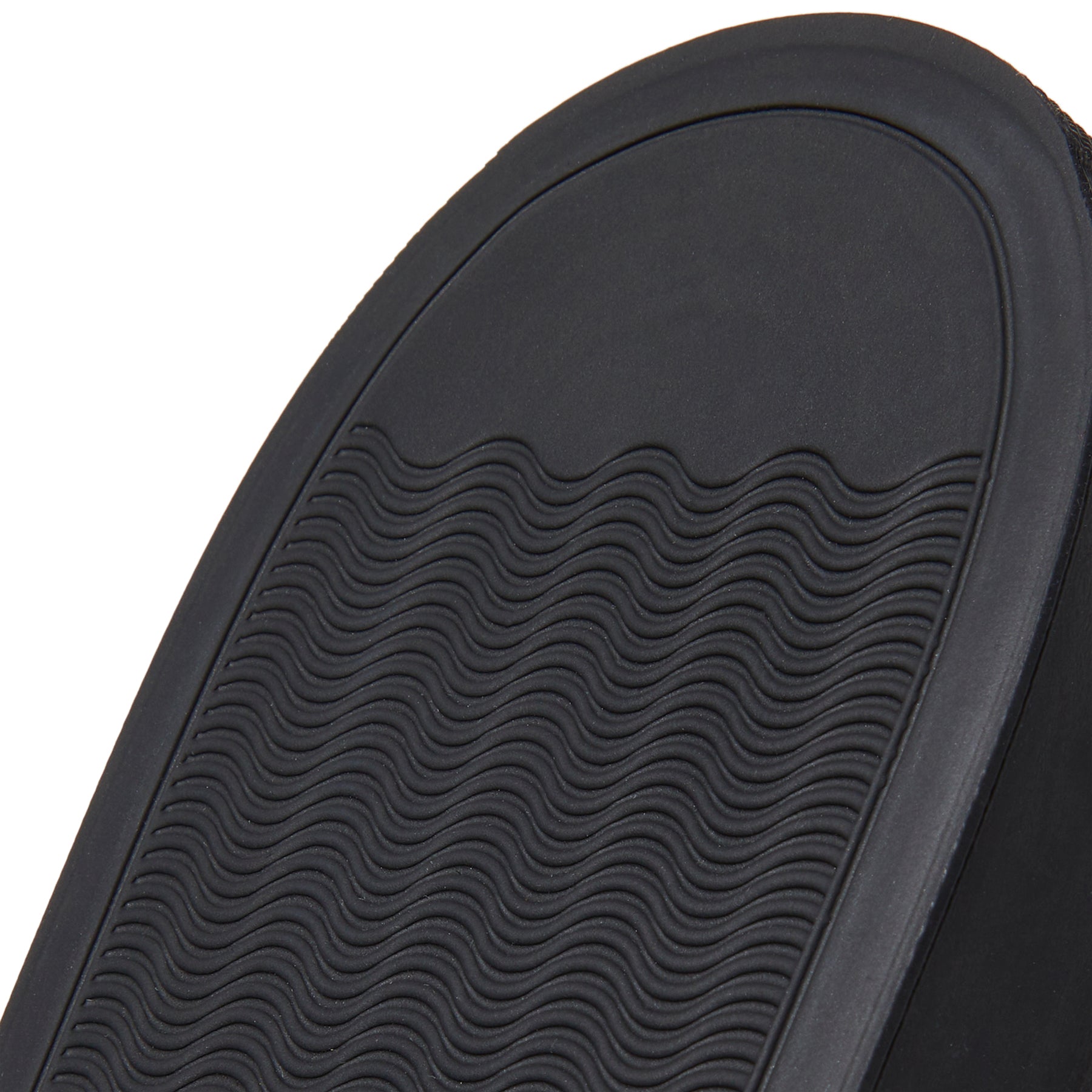 common-projects-original-achilles-low-1528-7547-black  Footwear