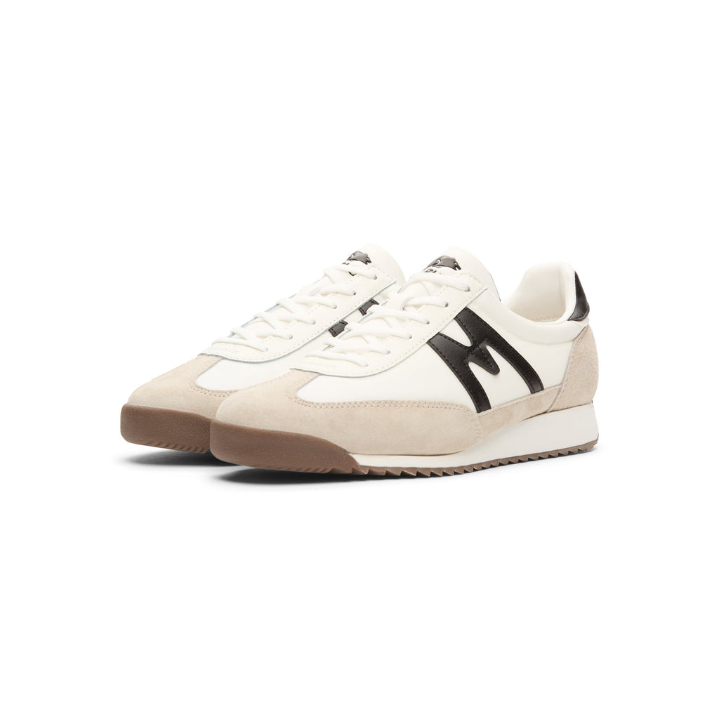 karhu-mestari-silver-lining-black  Footwear