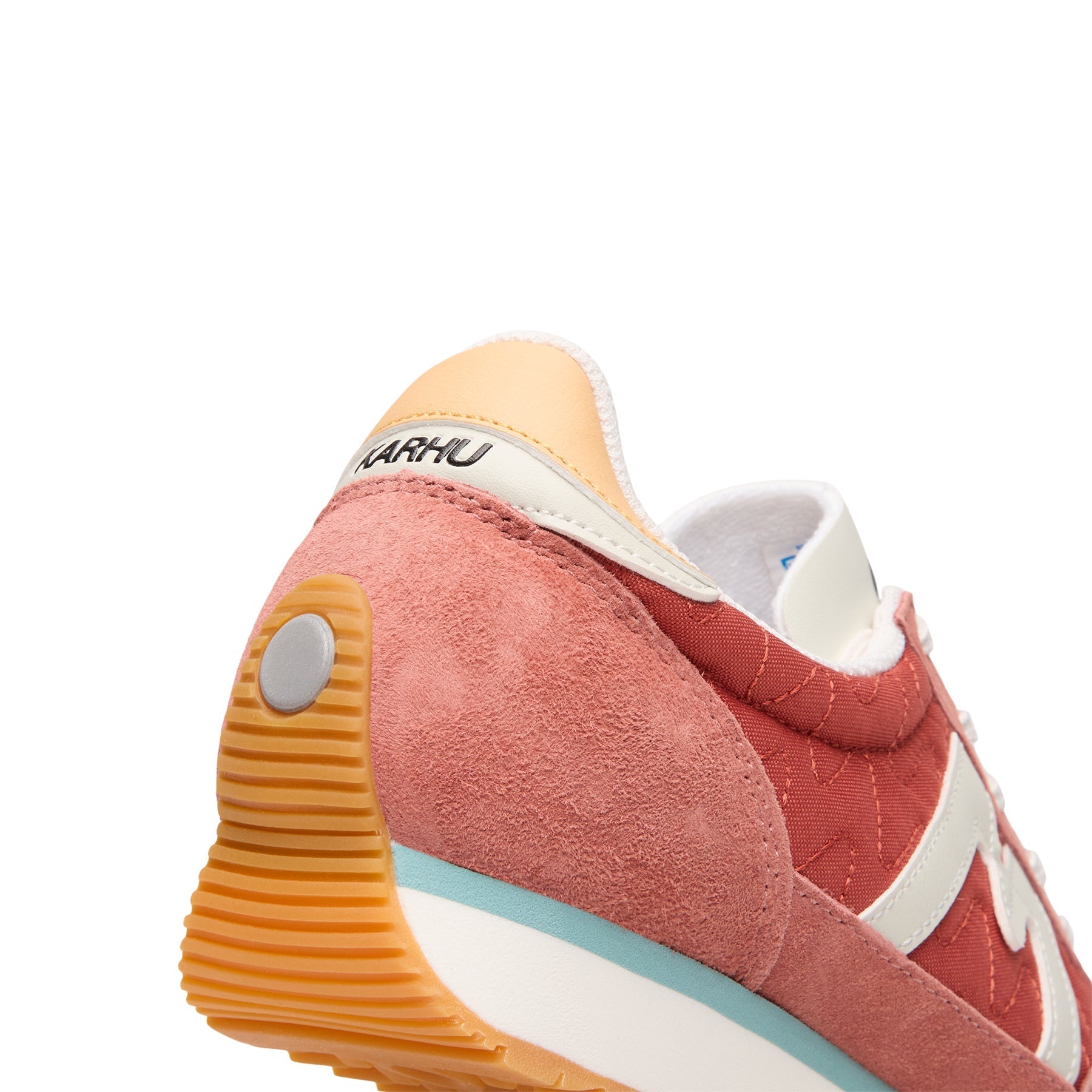 karhu-mestari-light-mahogany-blanc-de-blanc  Footwear