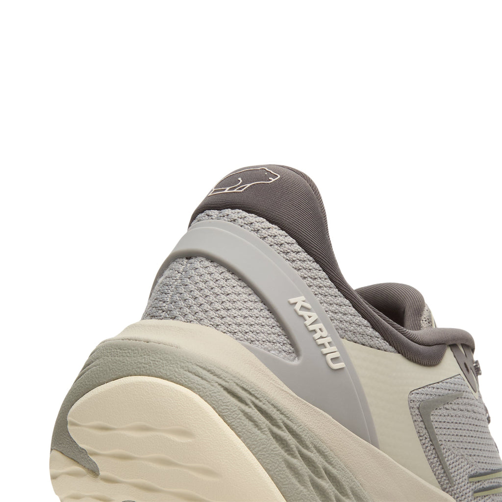 karhu-mestari-run-ls-drizzle-alfalfa  Footwear