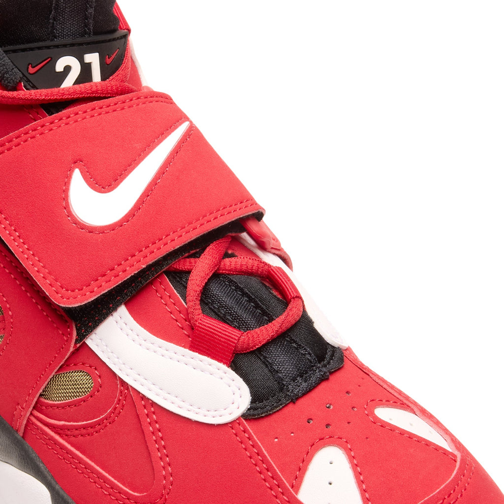nike-nike-air-diamond-turf-2-prime-red-white-black-metallic-gold  Footwear