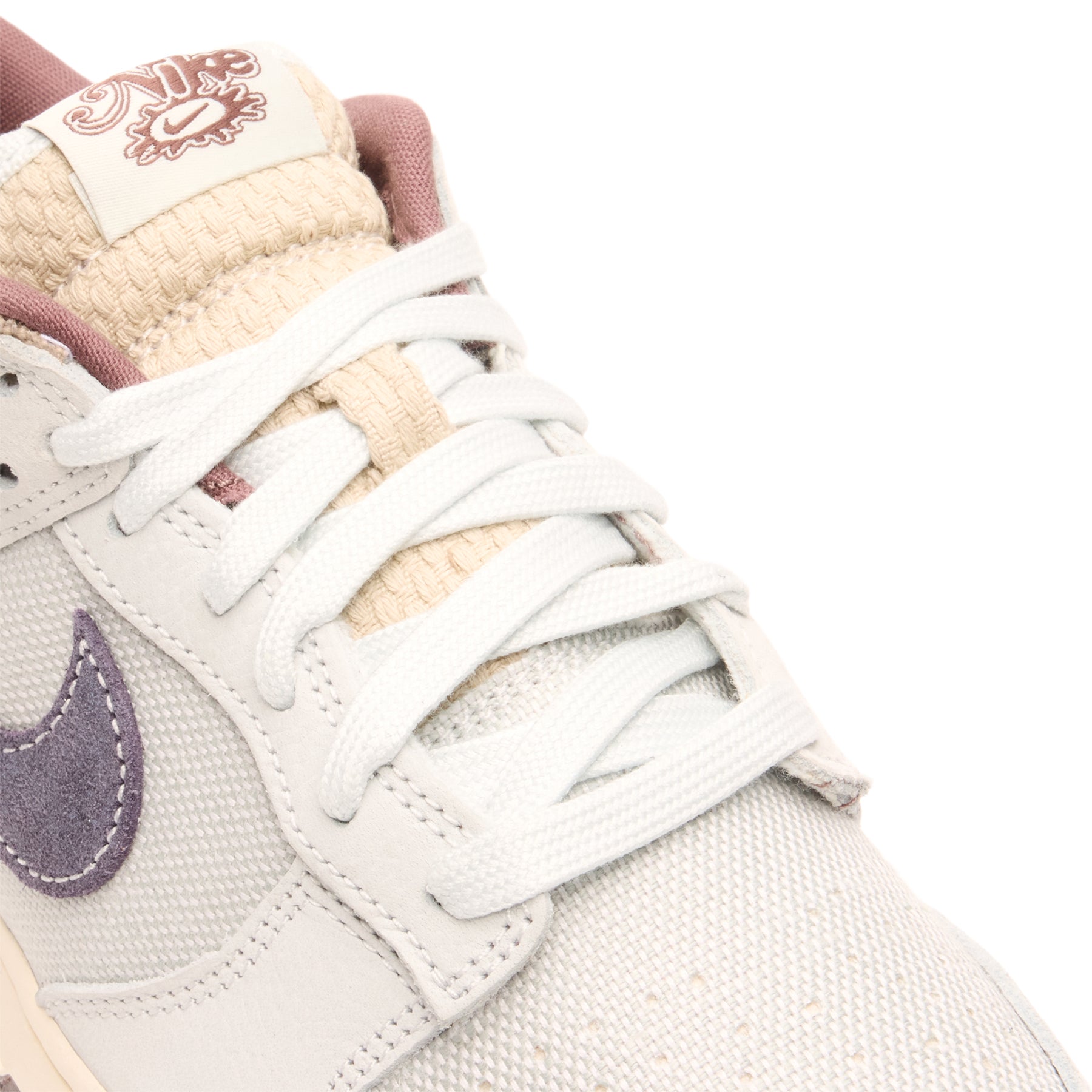 nike-dunk-low-retro-se-off-white-dark-raisin-spruce-aura  Footwear
