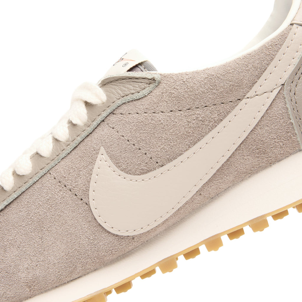 nike-ld-1000-suede-soft-grey-college-grey-sail  Footwear
