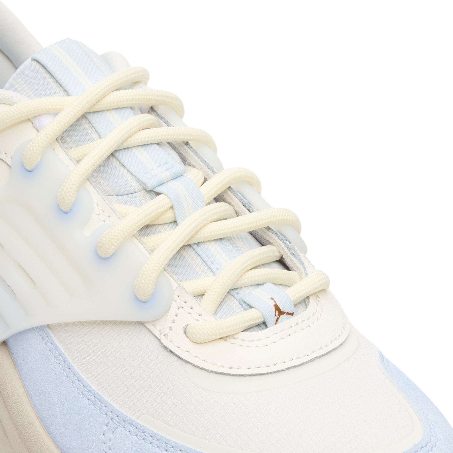 jordan-trunner-o-s-sail-lt-british-tan-cream-ii  Footwear