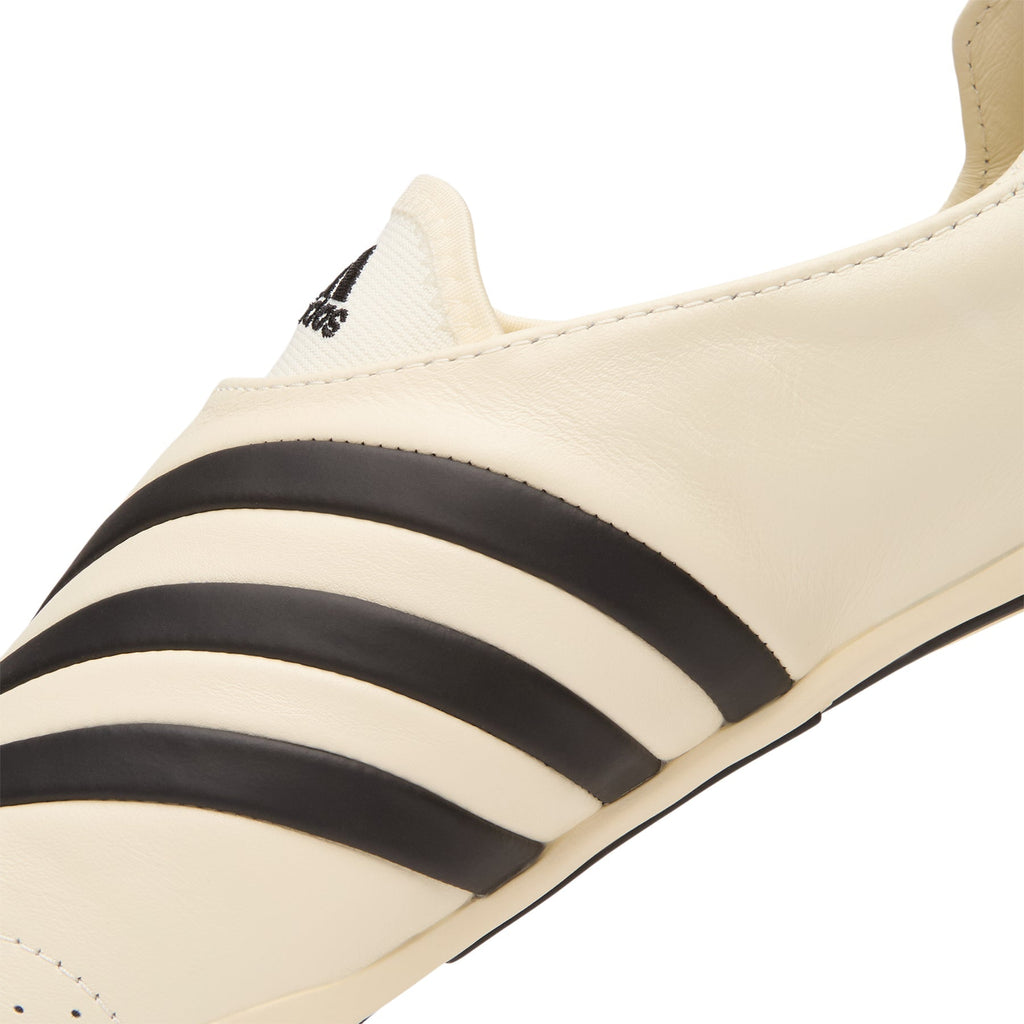 adidas-pw-vario-flat-earther-chalk-white-core-black-chalk-white  Footwear