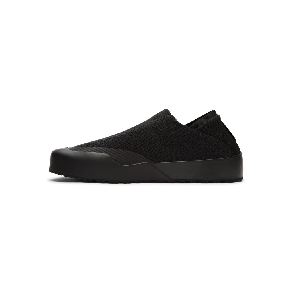 arcteryx-kragg-men-black-black  Footwear