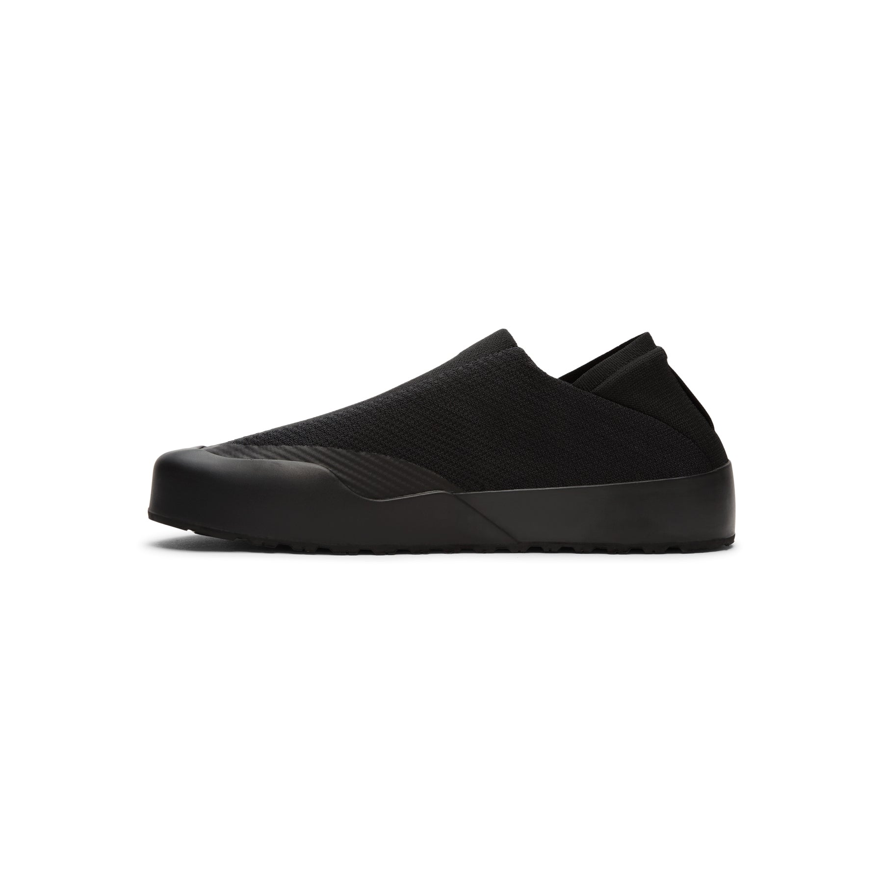 arcteryx-kragg-men-black-black  Footwear