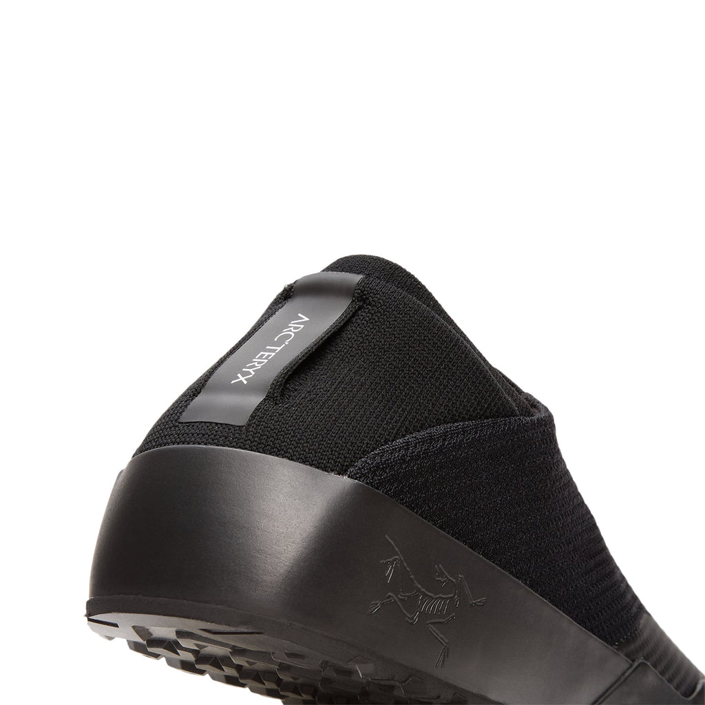 arcteryx-kragg-men-black-black  Footwear