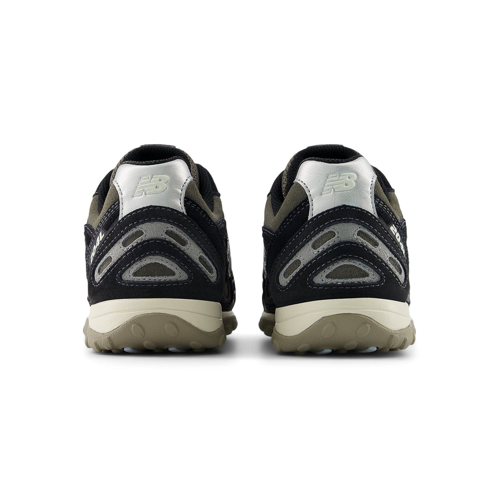 new-balance-204l-black-magnet  Footwear