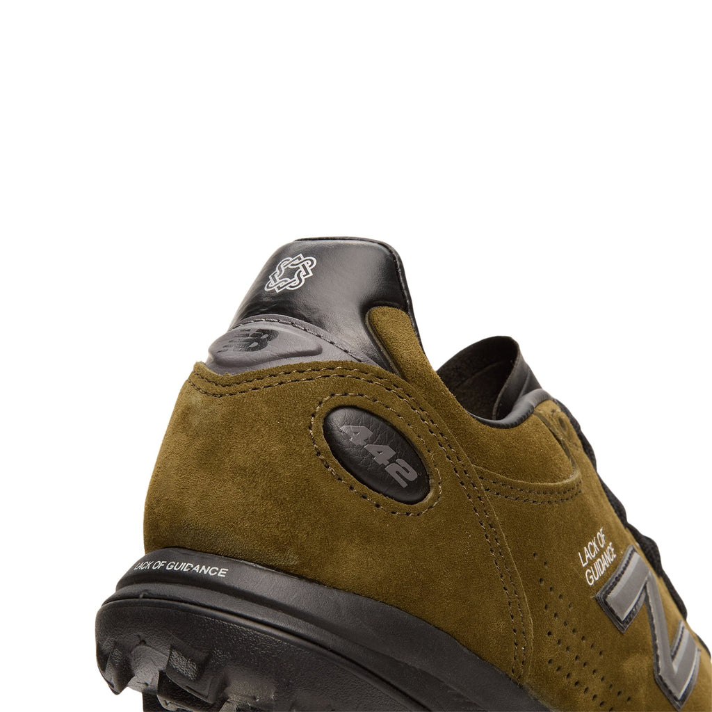 new-balance-lack-of-guidance-x-nb-442-elite-tf-v3-avocadoa  Footwear
