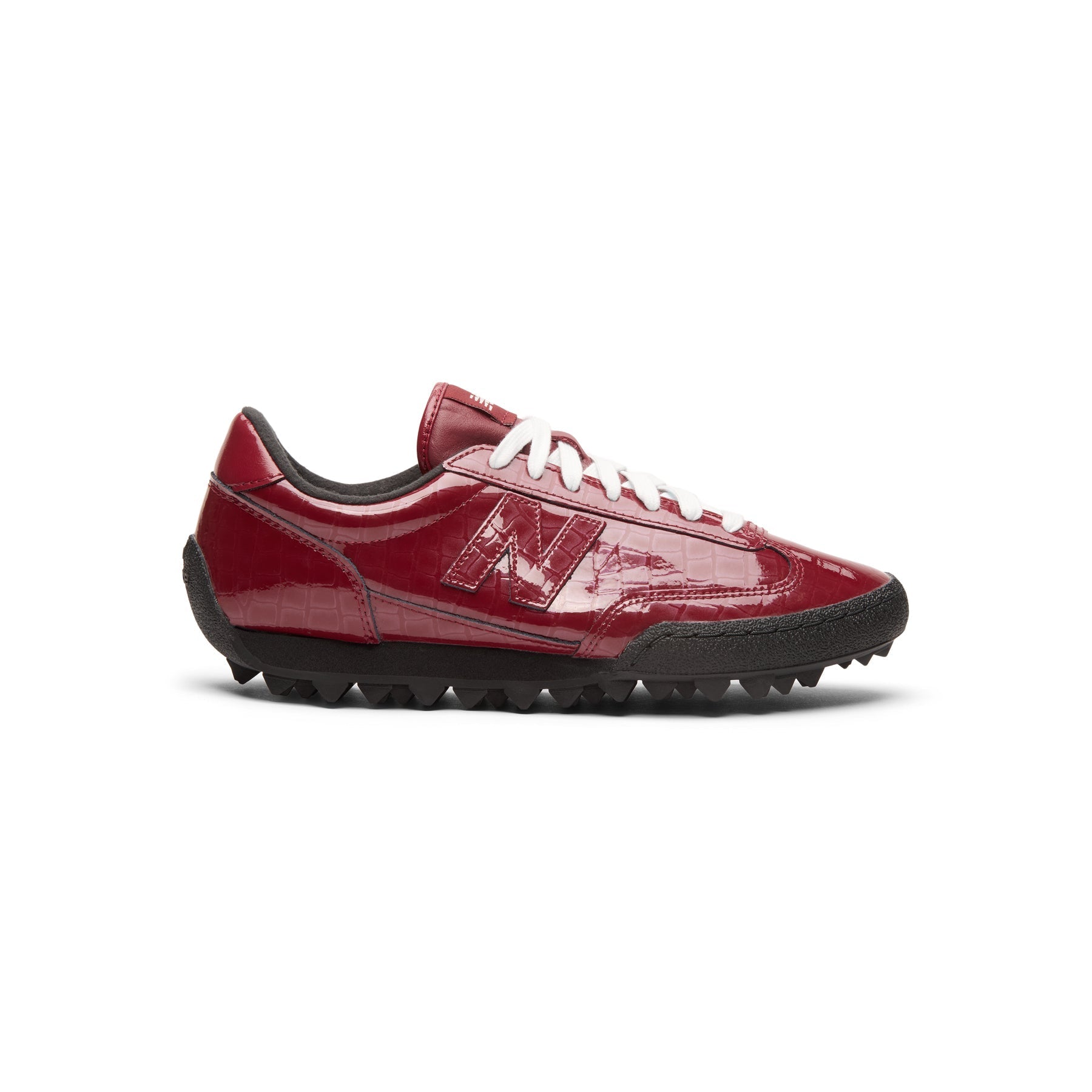 new-balance-gator-run-burgundy-black  Footwear