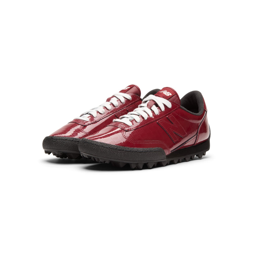 new-balance-gator-run-burgundy-black  Footwear
