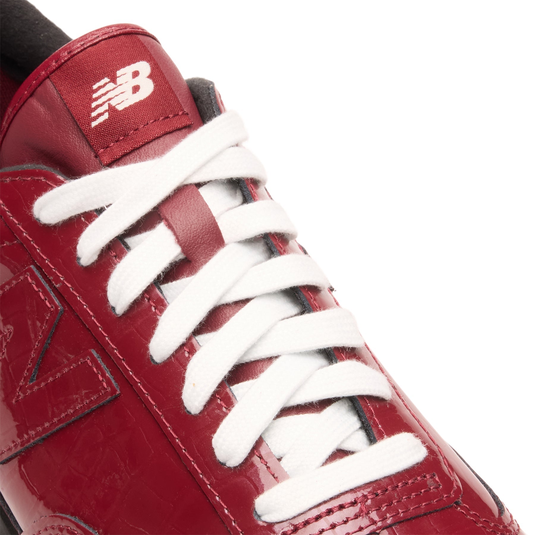 new-balance-gator-run-burgundy-black  Footwear