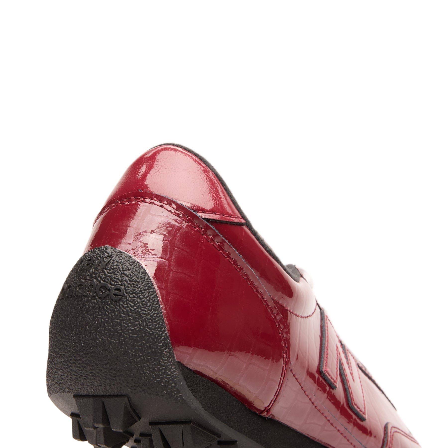 new-balance-gator-run-burgundy-black  Footwear