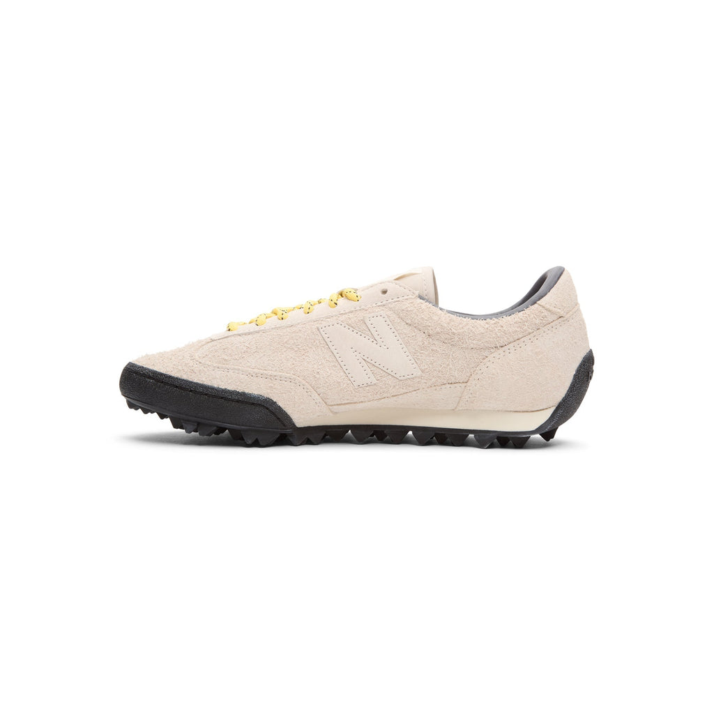new-balance-gator-run-white  Footwear