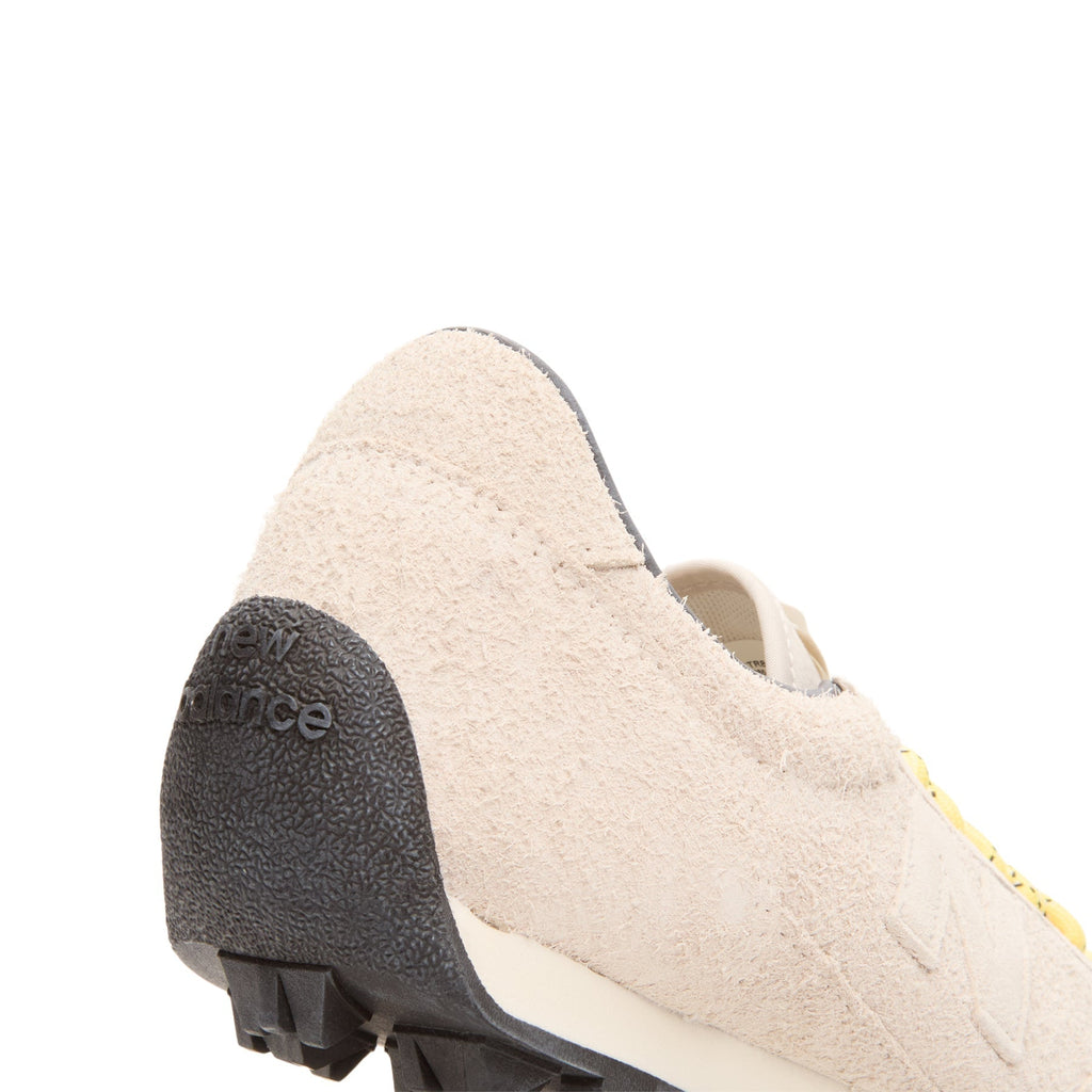 new-balance-gator-run-white  Footwear